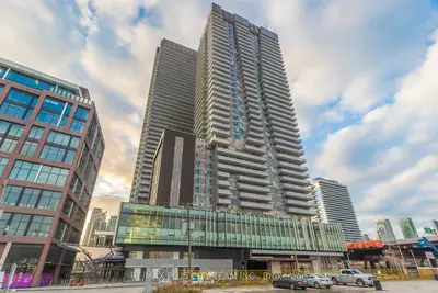 20 Richardson Street 818, Toronto C08, On M5a 0s6