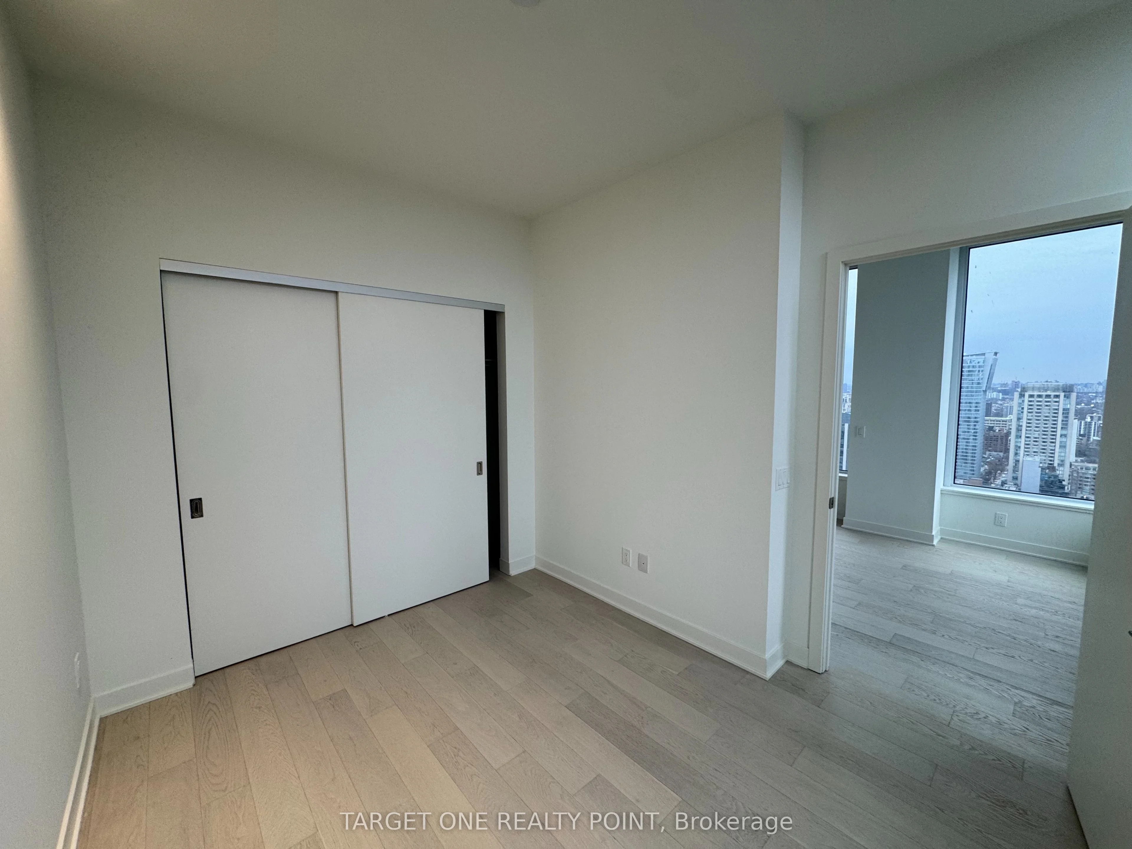 11 Yorkville Avenue 2903, Toronto C02, ON M4W 1L2