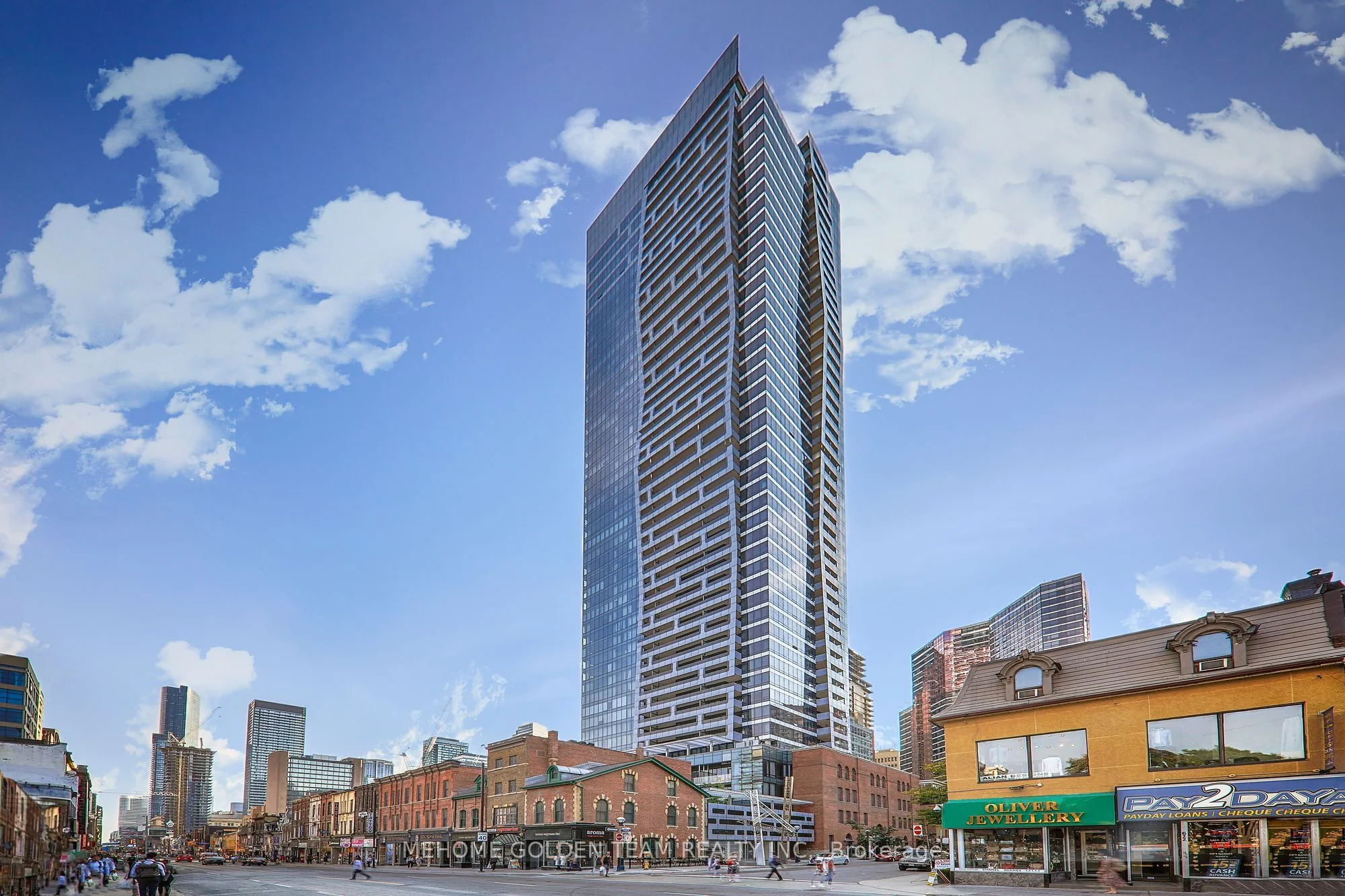 Condo Apartment in Toronto
