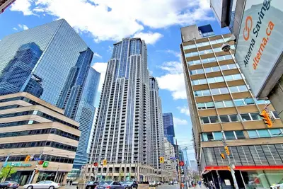 763 Bay Street 1411, Toronto C01, On M5g 2r3
