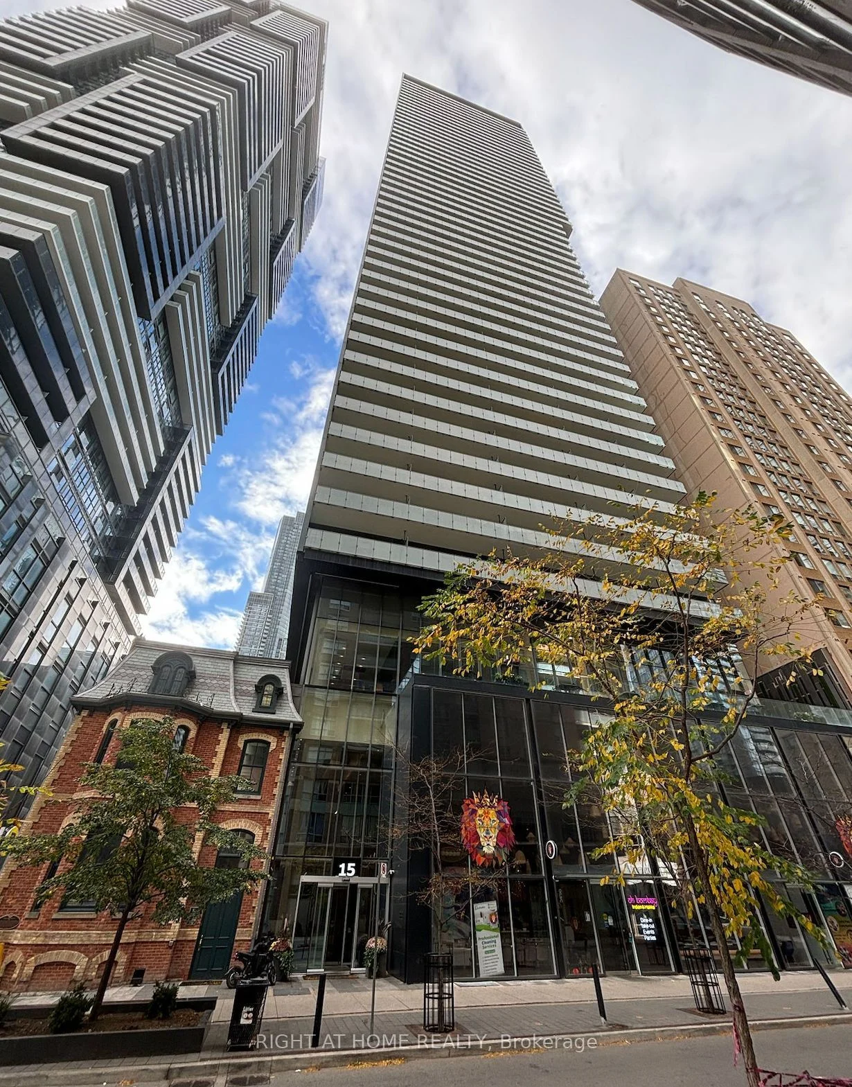 Condo Apartment in Toronto