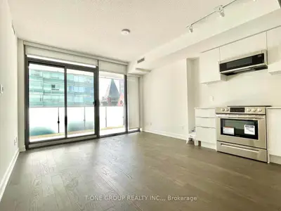 25 Richmond Street E 911, Toronto C08, On M5c 1n7
