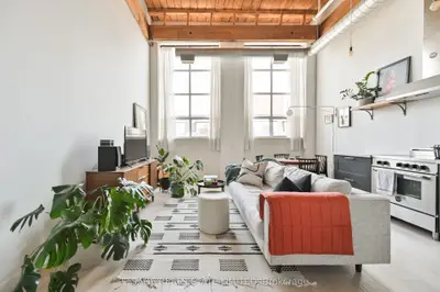 284 Saint Helens Avenue 206, Toronto C01, On M6h 4a4
