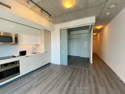 210 Simcoe Street 2310, Toronto C01, On M5t 2w5