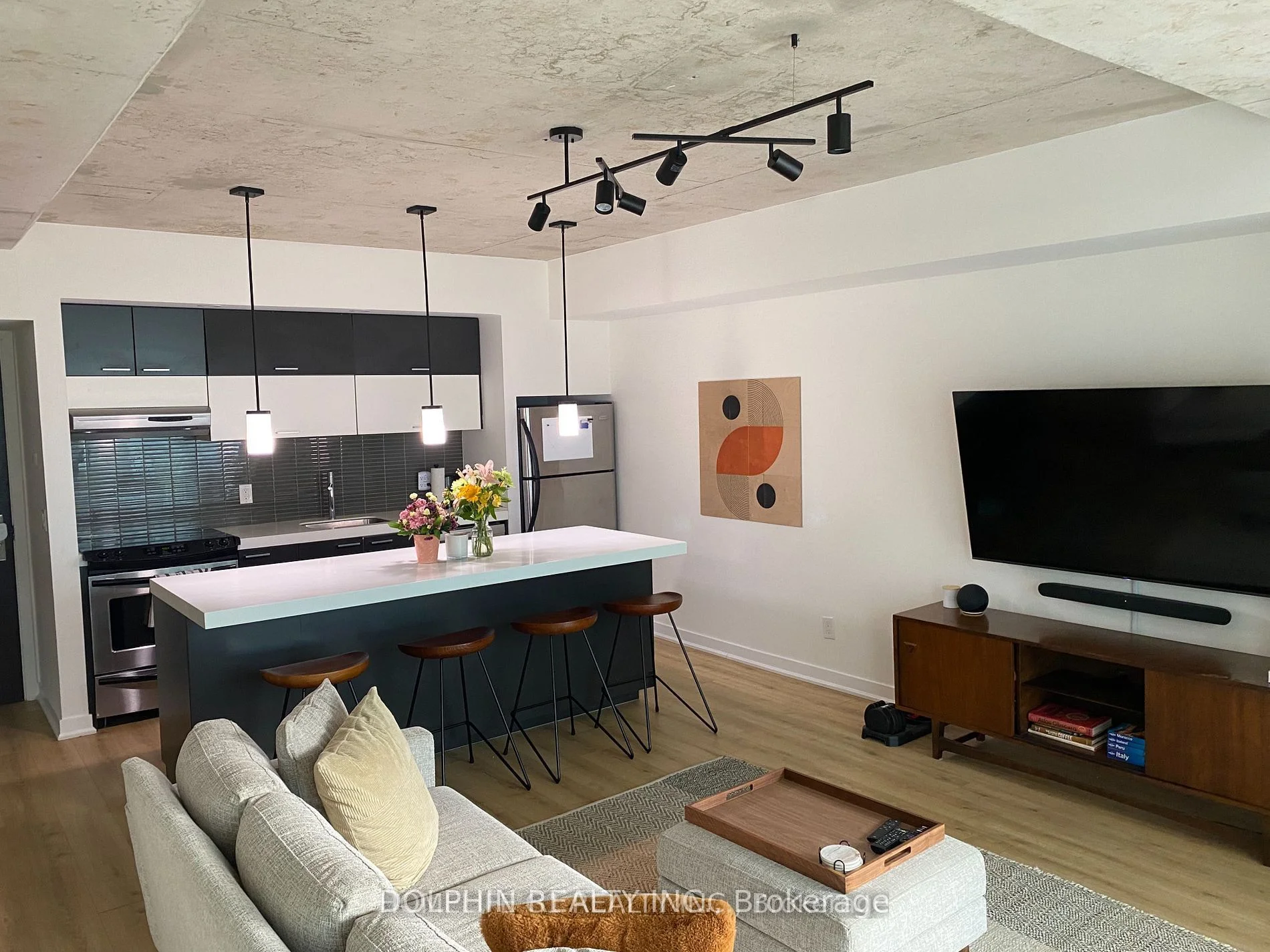 55 Stewart Street 440, Toronto C01, On M5v 2v1