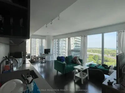 19 Western Battery Road 1606, Toronto C01, On M6k 3s4
