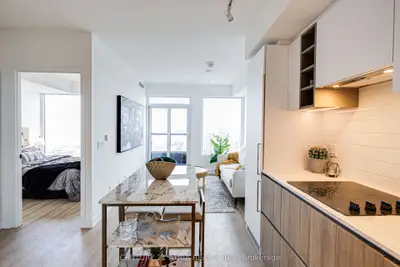 319 Jarvis Street 3811, Toronto C08, On M5b 0c8