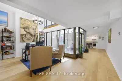 Condo Townhouse in Toronto