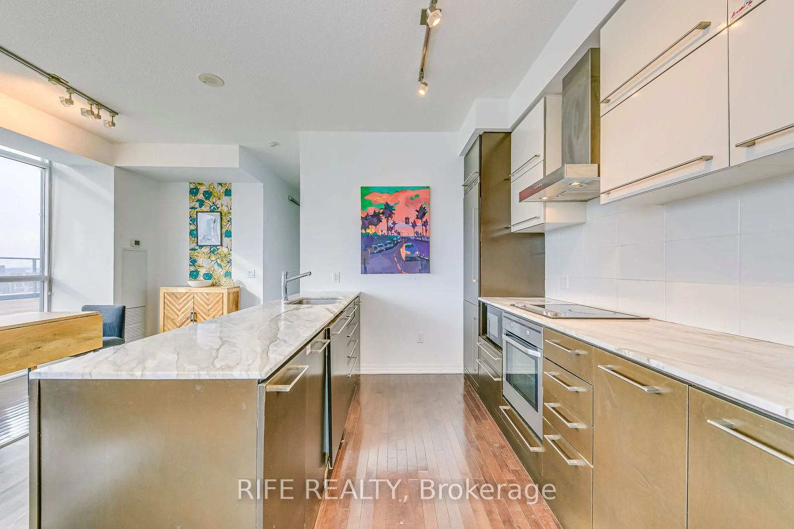 770 Bay Street Ph608, Toronto C01, ON M5G 1N6