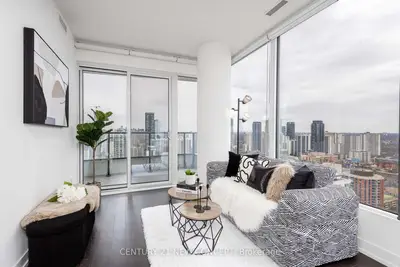 85 Wood Street 3912, Toronto C08, On M4y 0e8