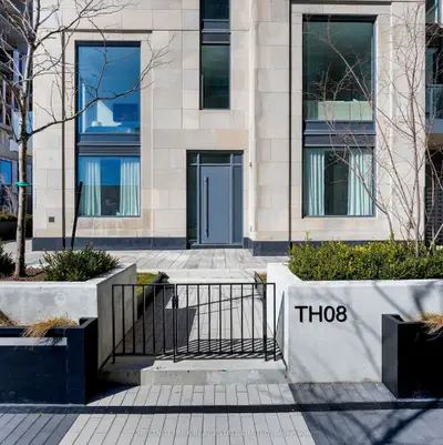 Condo Townhouse in Toronto