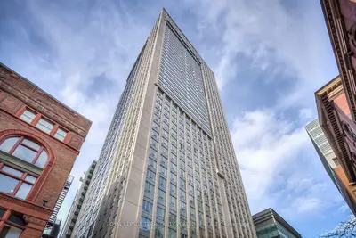 210 Victoria Street 3607, Toronto C08, On M5b 2r3