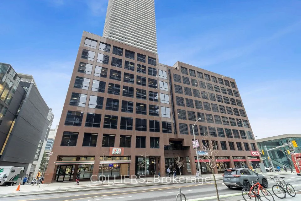 1 Eglinton Avenue E 3rd Floor, Toronto C10, ON M4P 3A1