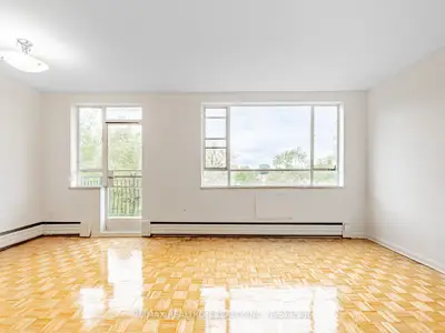 Condo Apartment in Toronto