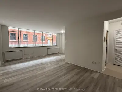 25 Bedford Road 104, Toronto C02, On M5r 2k1