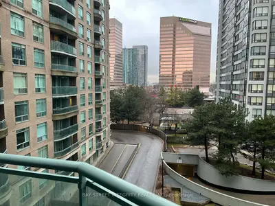 Condo Apartment in Toronto