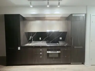 771 Yonge Street 1701, Toronto C02, On M4w 0b8