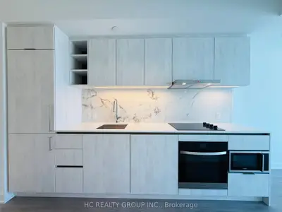 8 Wellesley Street W 2208, Toronto C01, On M4y 0j5