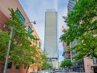 Condo Apartment in Toronto
