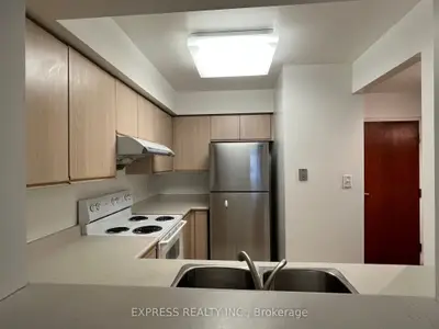 18 Hillcrest Avenue 1006, Toronto C14, On M2n 6t5
