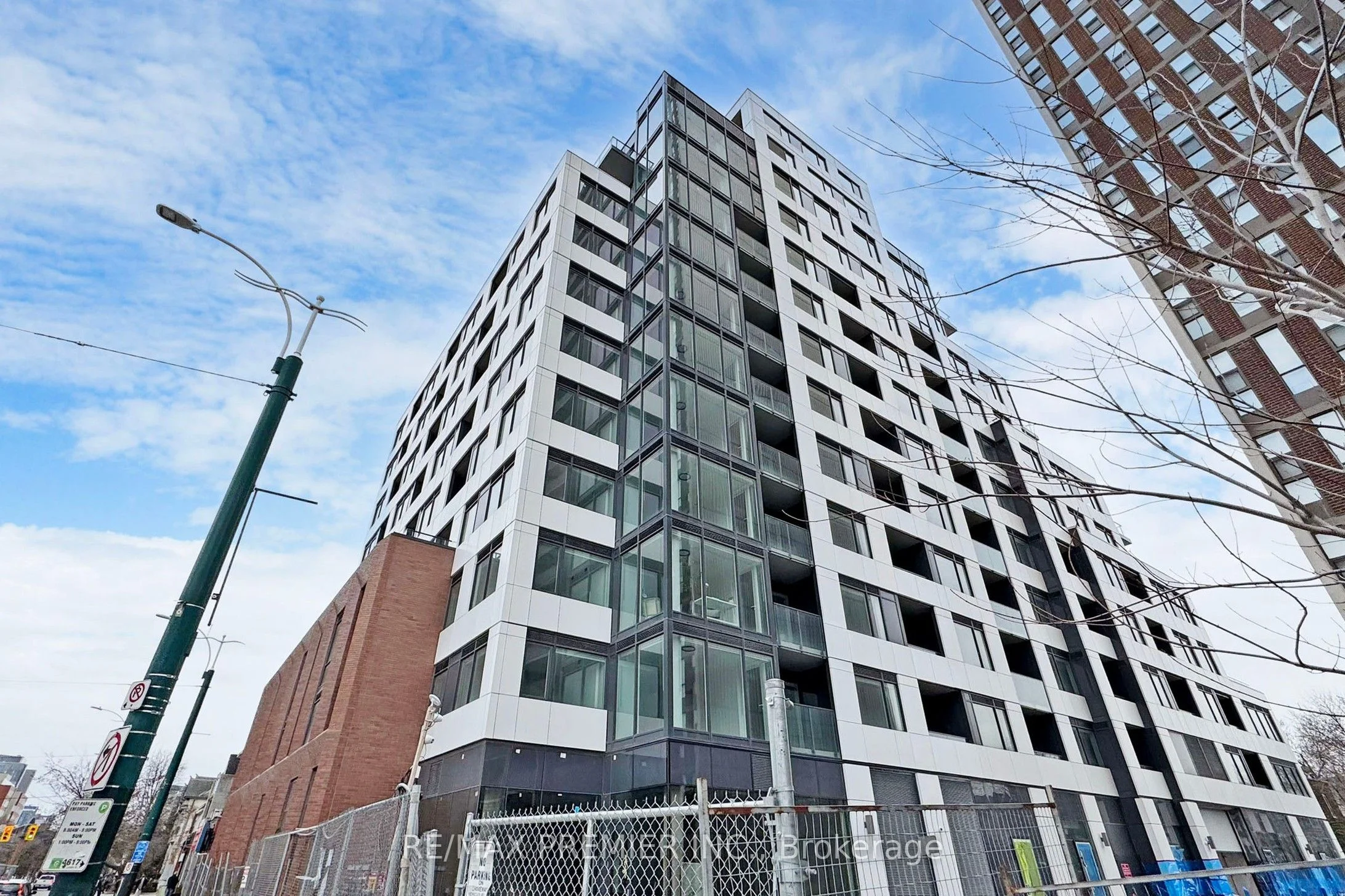 664 Spadina Avenue 505, Toronto C01, ON M5S 2H7