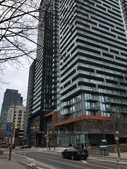 50 Wellesley Street E 3706, Toronto C08, ON M4Y 1G2