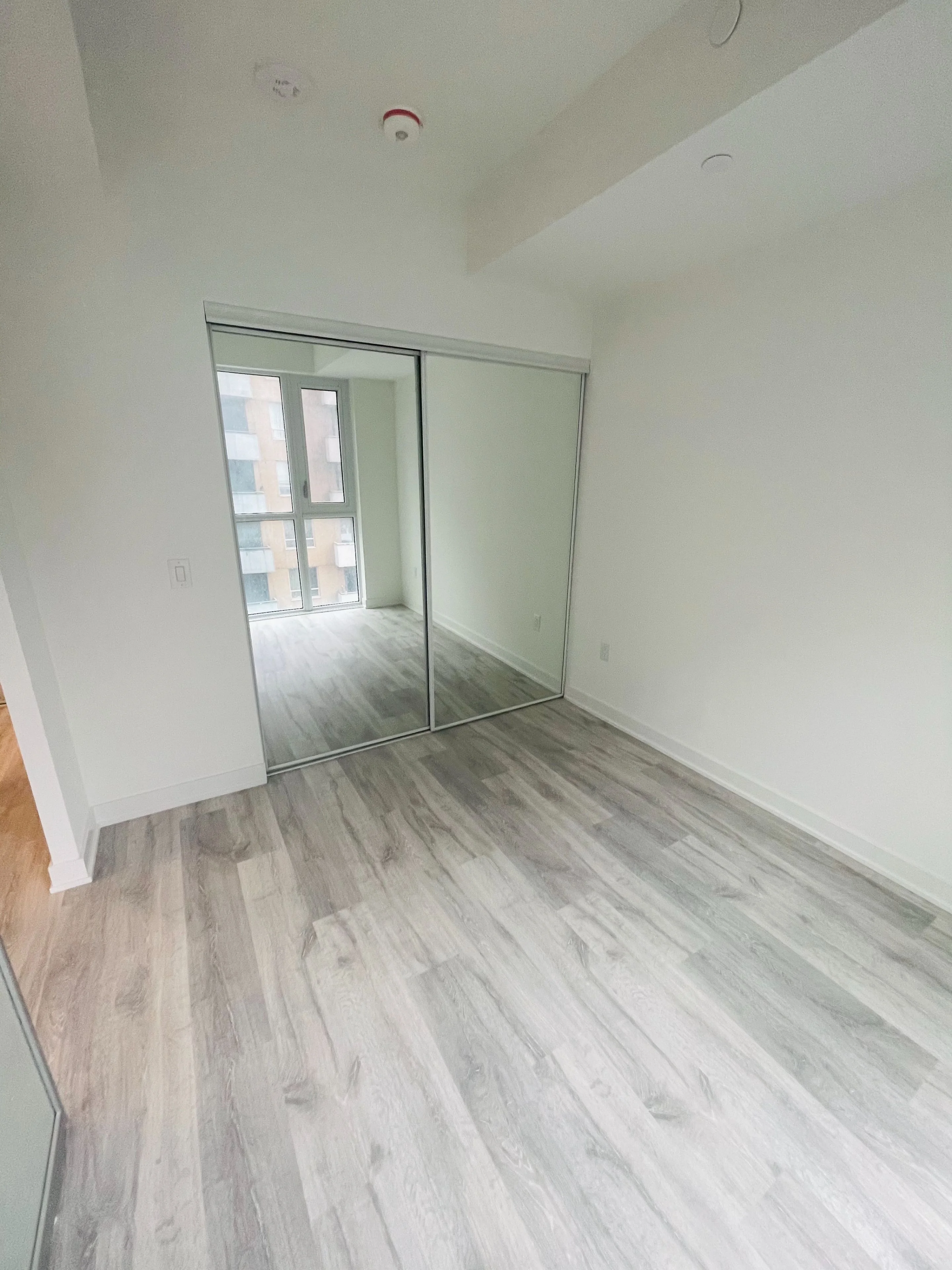 100 Dalhousie Street 606, Toronto C08, On M5b 0c7