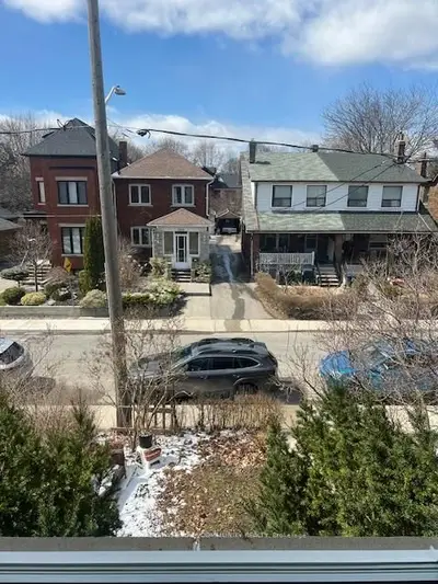 281 Wychwood Avenue 1, Toronto C03, On M6c 2t6