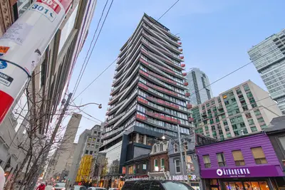 215 Queen Street W 711, Toronto C01, On M5v 0p5