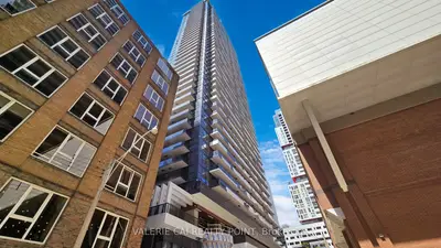 28 Widmer Street 4829, Toronto C01, On M5v 0t2