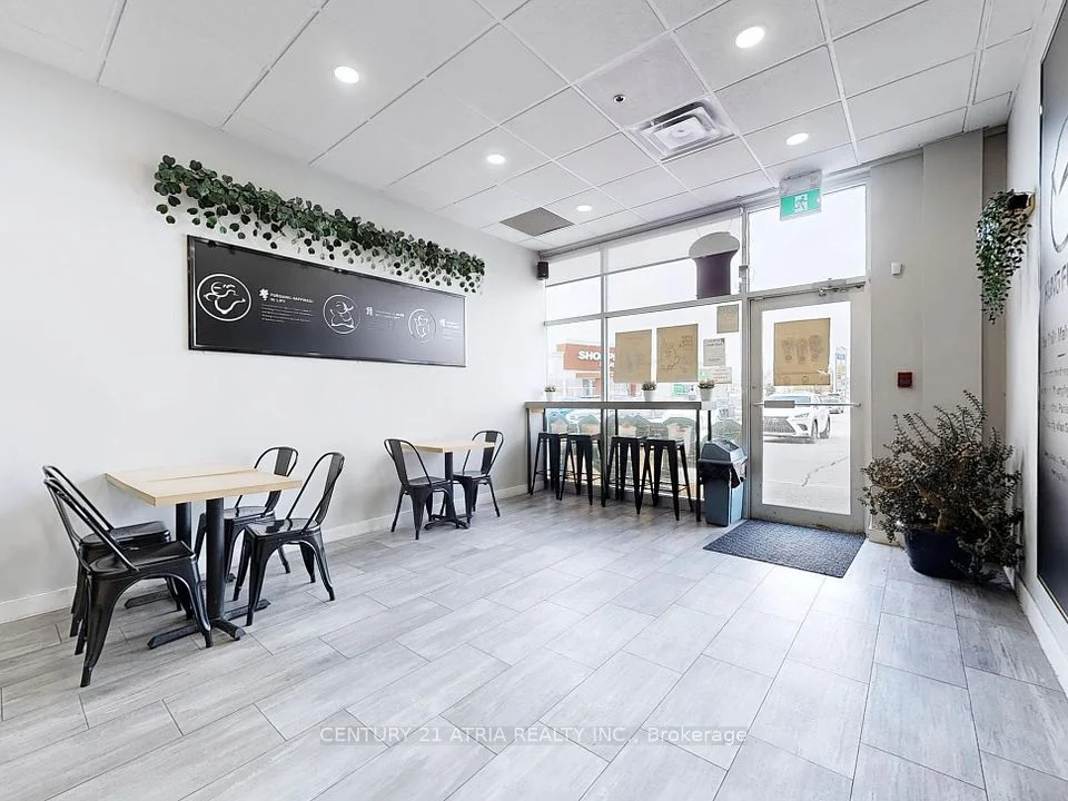 1881 Steeles Avenue W 15A, Toronto C06, ON M3H 5Y4