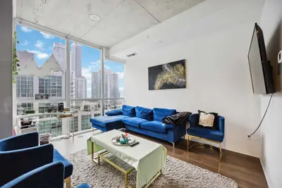 Condo Apartment in Toronto