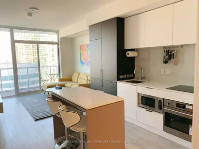 33 Helendale Avenue 1305, Toronto C03, On M4r 0a4