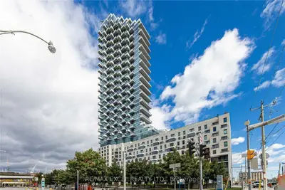 12 Bonnycastle Street 204, Toronto C08, On M5a 3t7