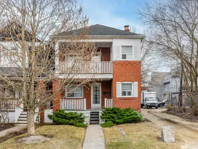 Duplex in Toronto