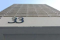 33 Isabella Street 609, Toronto C08, On M4y 2p7