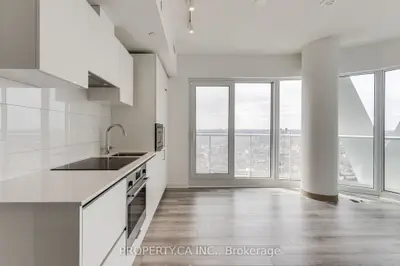 230 Simcoe Street 3419, Toronto C01, On M5t 0g7