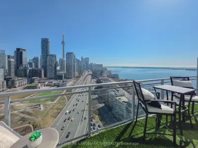 Condo Apartment in Toronto