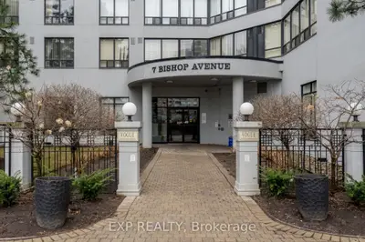 Condo Apartment in Toronto