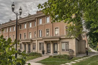 50 Hargrave Lane 19, Toronto C12, On M4n 0a4