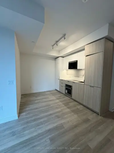 28 Eastern Ave Avenue 927, Toronto C08, On M5a 1h5