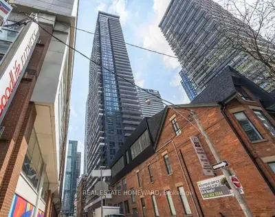 Condo Apartment in Toronto