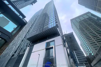 8 Cumberland Street 3704, Toronto C02, On M4w 0b6