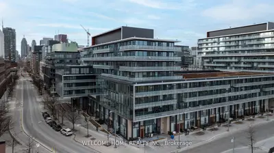 Condo Apartment in Toronto