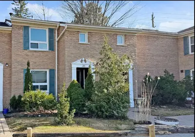 551 Steeles Avenue W 35, Toronto C07, On M2m 3y1