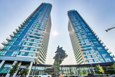 Condo Apartment in Toronto