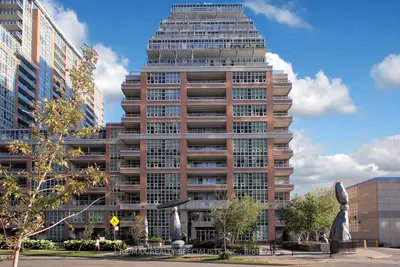 Condo Apartment in Toronto
