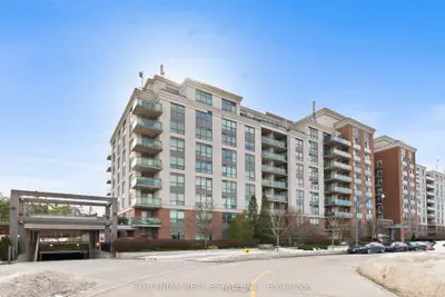Condo Apartment in Toronto