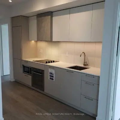 19 Western Battery Road 819, Toronto C01, On M6k 3s4