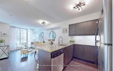 Condo Apartment in Toronto